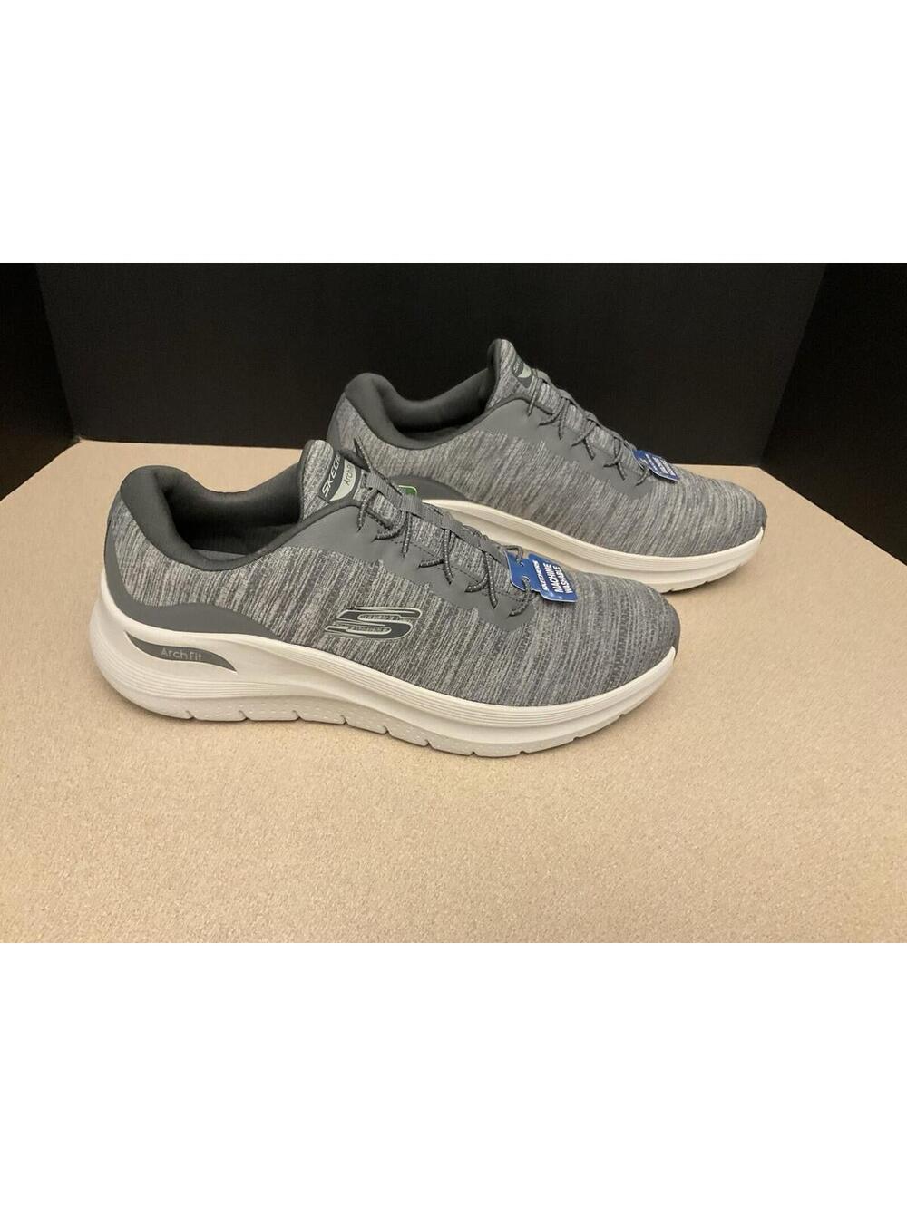 New! Mens Skechers Arch Fit 2.0 Upperhand Pull-On Athletic Shoes. Size 11M. Nice